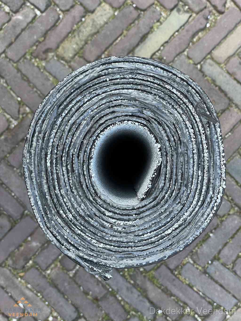 Rol EPDM dakbedekking materiaal voor plat dak in Veendam